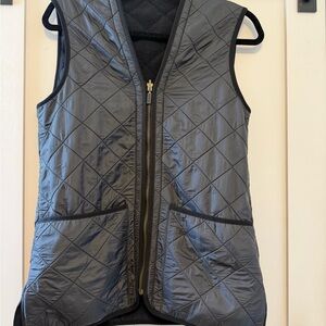 Barbour well made light use vest.